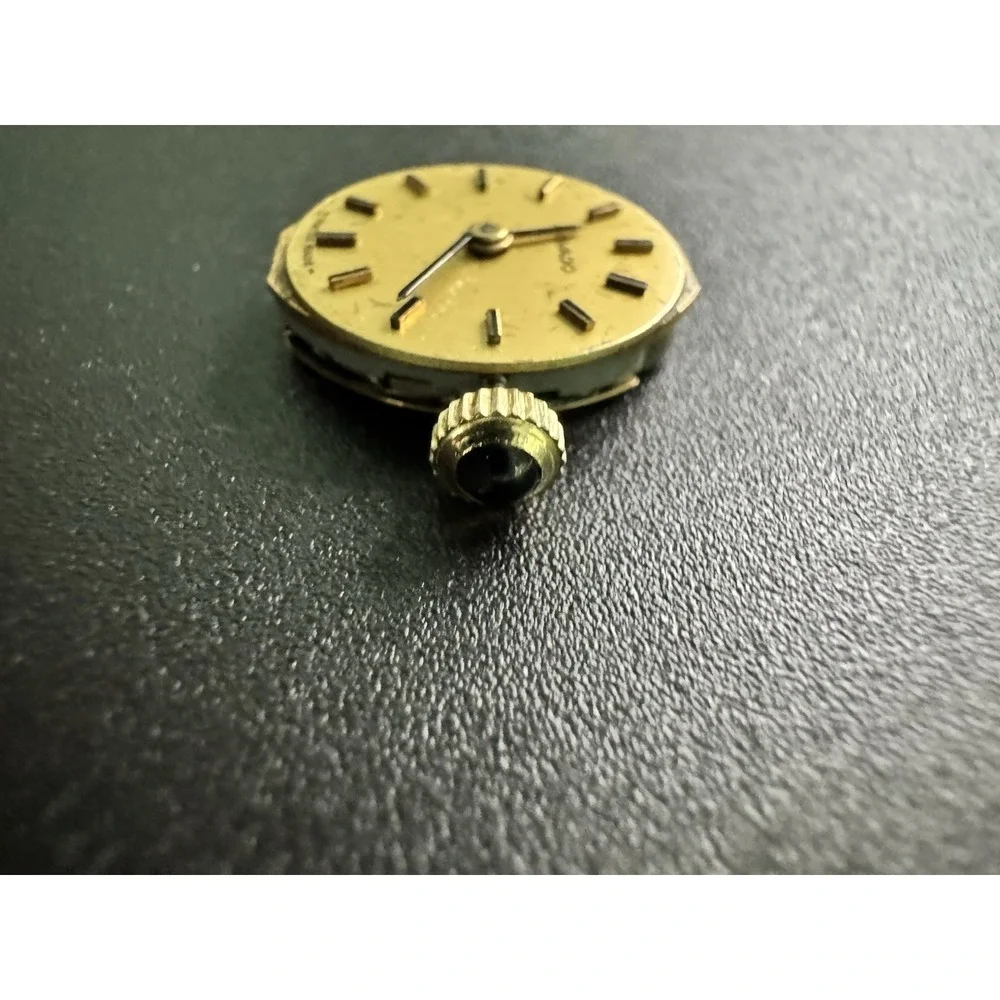 Movado‎ Vintage Watch Movement Gold Dial Ronda 4 Jewels Swiss Made Untested